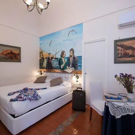 Antica Repubblica In The Historical Center 2 Minutes Away,100mt From The Sea Amalfi