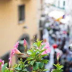 Antica Repubblica In The Historical Center 2 Minutes Away,100mt From The Sea 4*