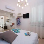 Aparthotel Antica Repubblica In The Historical Center 2 Minutes Away,100mt From The Sea Amalfi