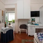 Antica Repubblica In The Historical Center 2 Minutes Away,100mt From The Sea Aparthotel 4*
