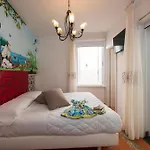 Antica Repubblica In The Historical Center 2 Minutes Away,100mt From The Sea Aparthotel