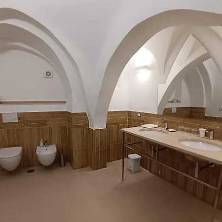 Antica Repubblica In The Historical Center 2 Minutes Away,100mt From The Sea 4*